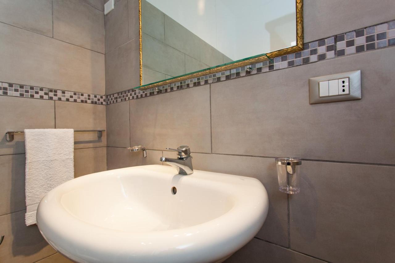 Abas Centro Storico B&B Palermo Exterior photo
